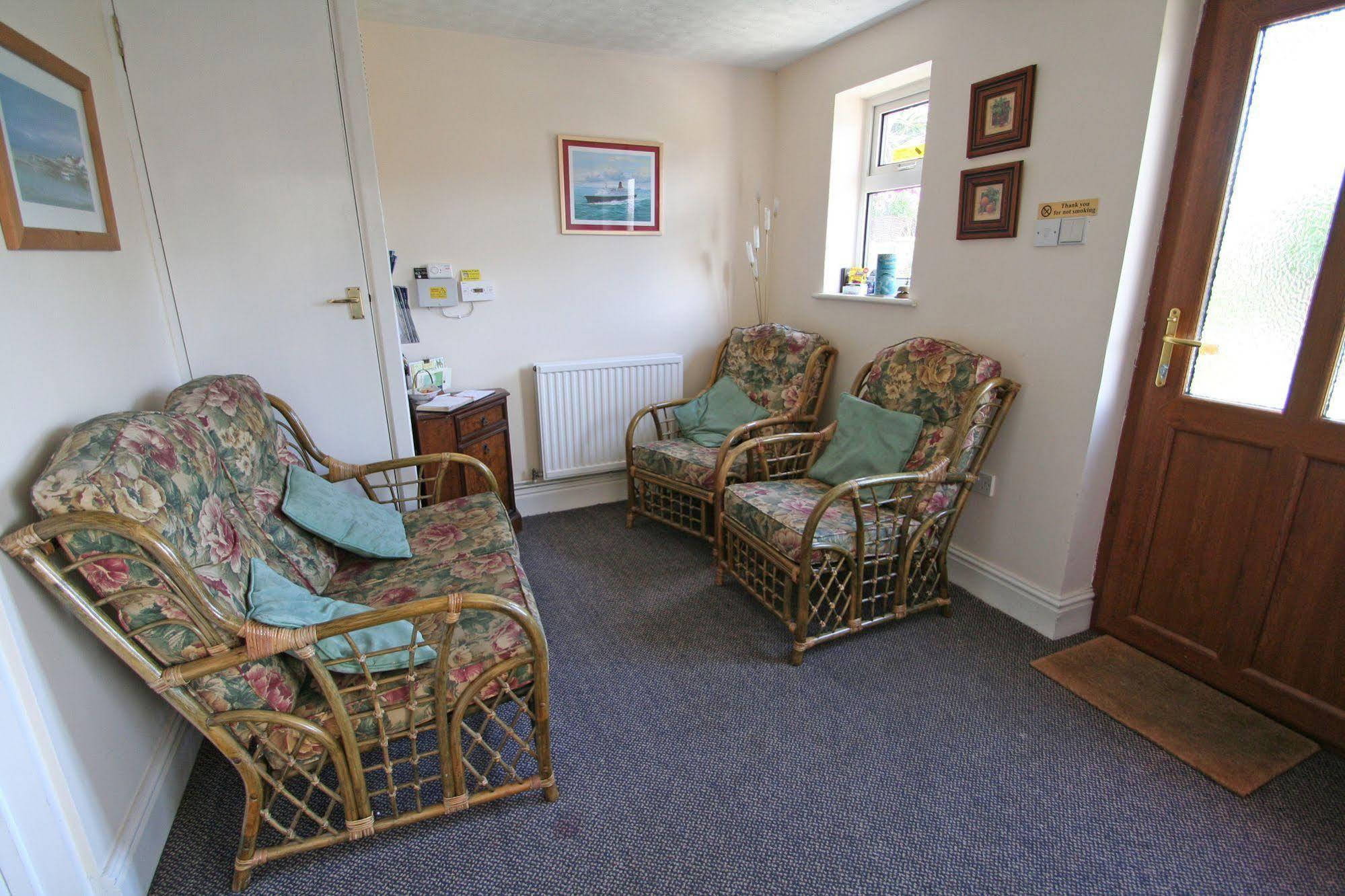 Beech Lodge Guest House New Milton Extérieur photo