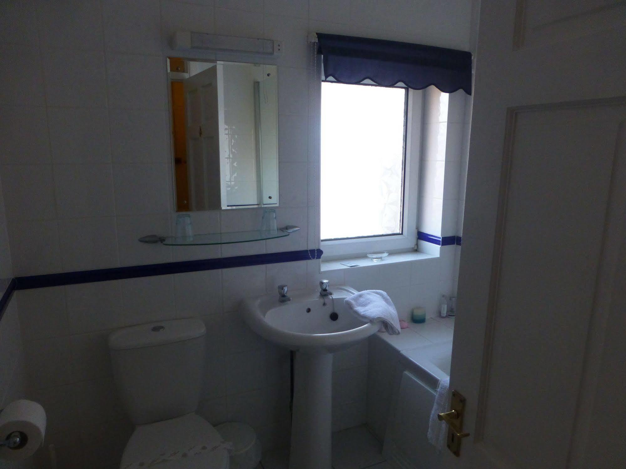 Beech Lodge Guest House New Milton Extérieur photo