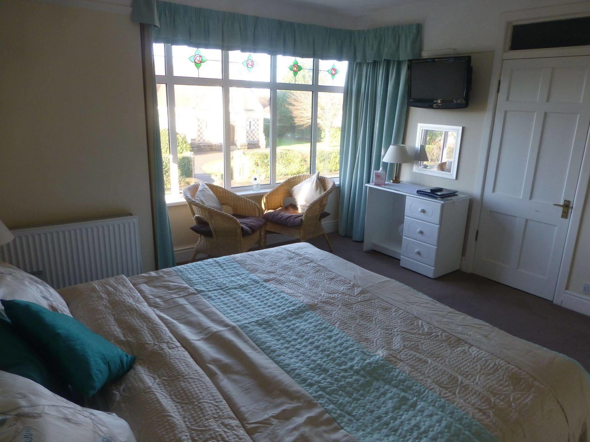 Beech Lodge Guest House New Milton Extérieur photo