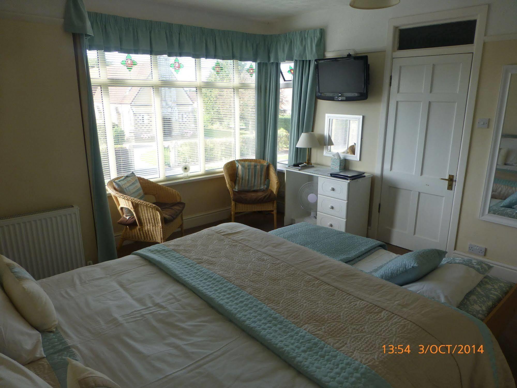 Beech Lodge Guest House New Milton Extérieur photo